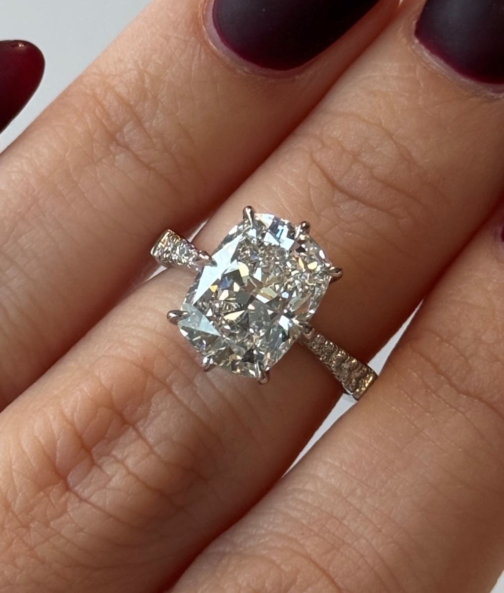 Lab Grown Antique Cushion Cut Diamond Ring